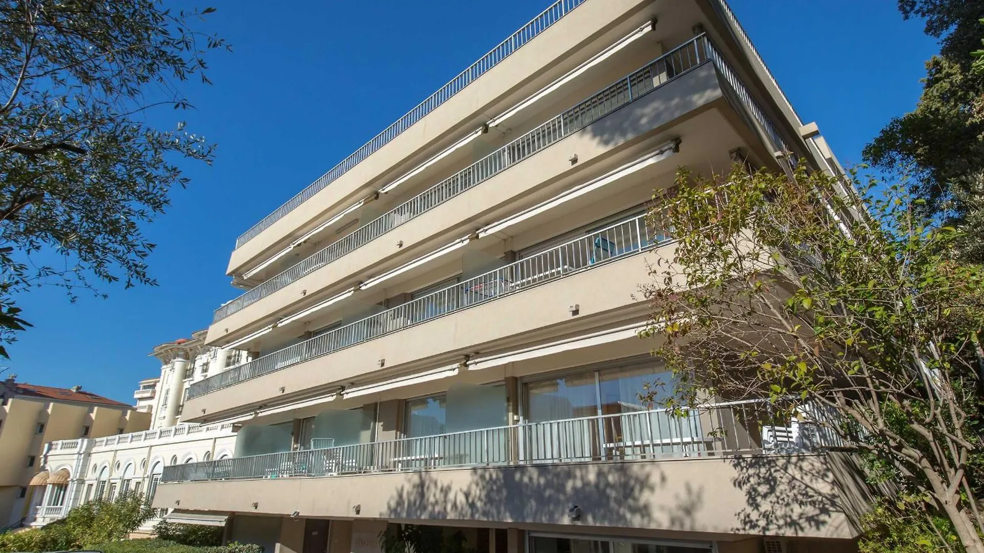 Apartment Studio 2 Pers Climatise, Proche Plage Et Commerces, Wifi - Fr-1-466A-24 Saint-Raphael  France